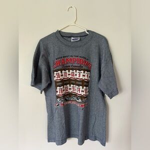 2002 Best In The World Canadian Champs Hockey Tshirt Size Medium Waves